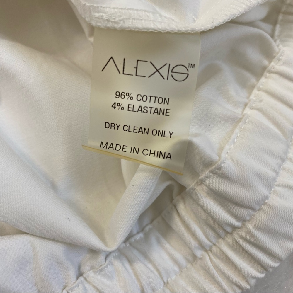 ALEXIE White Off Shoulder Top - Picture 5 of 8